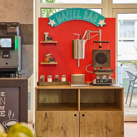 Ibis Hauptbahnhof 3*