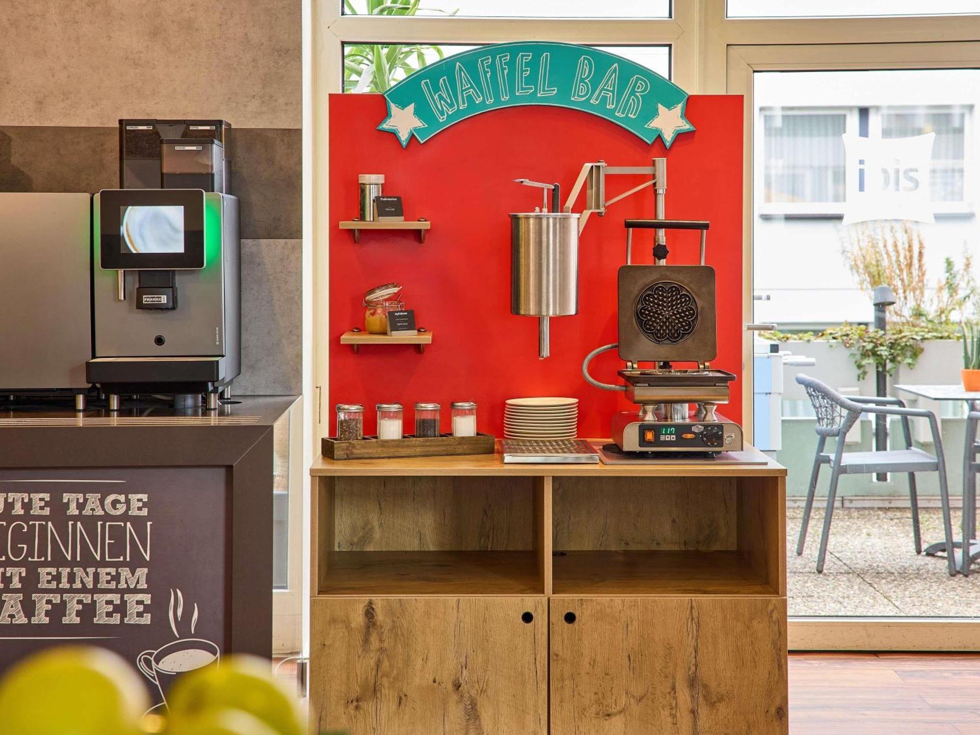 Hotel Ibis Hauptbahnhof 3*